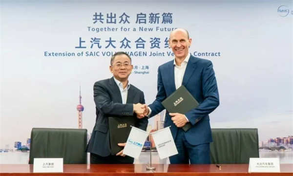 汽车强国路上，步履不停的上汽