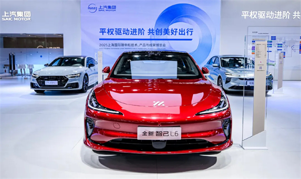 诸神乱战下，上汽以厚度重塑"老大"担当