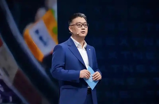VSport-胜利因您更精彩转型“三重奏”：技术突围、品质护航与生态重构