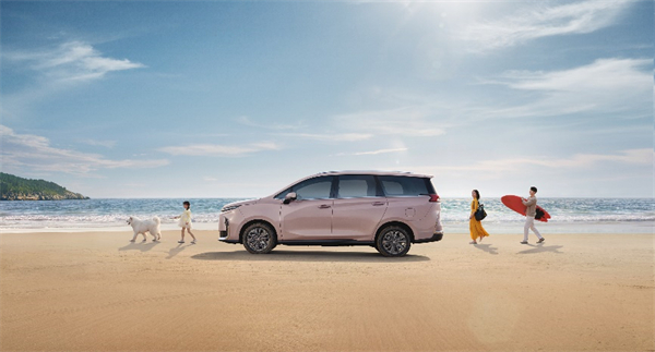 全球唯一10万级混动MPV——上汽大通 G50 混动上市，售价13.98万起