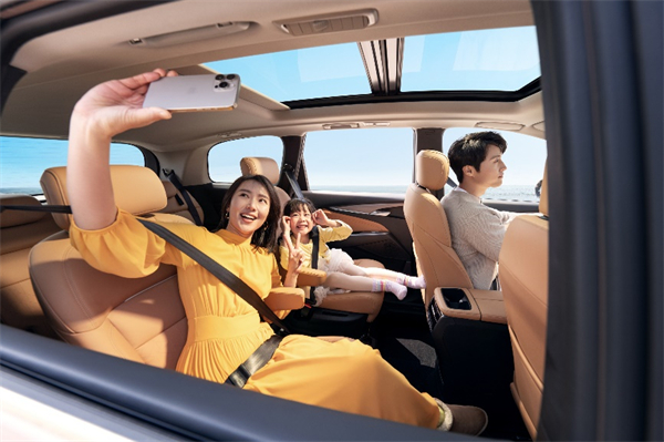 全球唯一10万级混动MPV——上汽大通 G50 混动上市，售价13.98万起