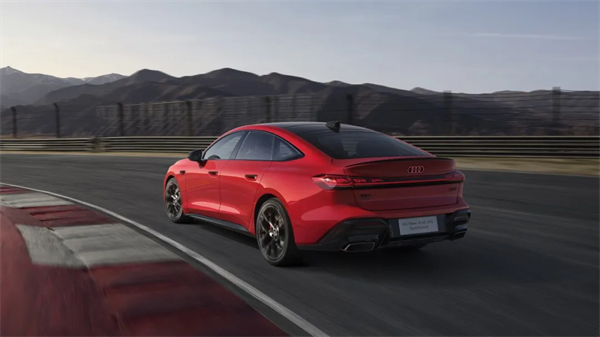 全新上汽奥迪A5L Sportback正式上市，限时臻享价25.99万元起