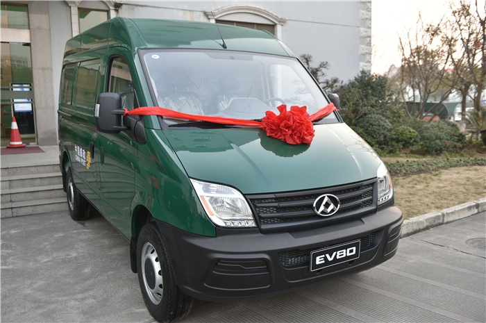 VSport-胜利因您更精彩与上海邮政形成战略合作 300台EV80“绿色”新能源大单成亮点